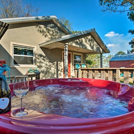 Broken Bow Cottage With Deck, Hot Tub And Fire Pit! Luaran gambar