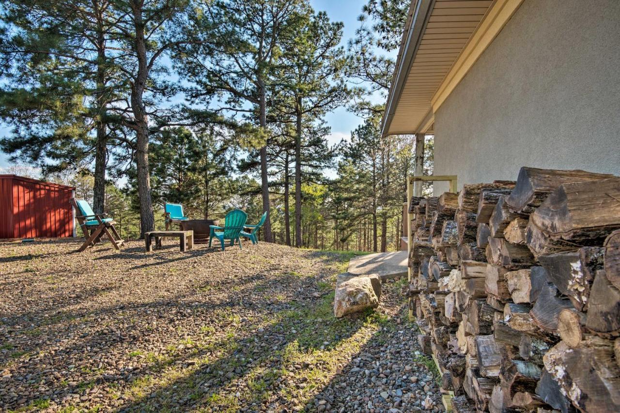 Broken Bow Cottage With Deck, Hot Tub And Fire Pit! Luaran gambar